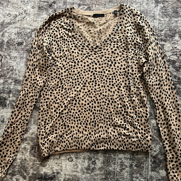 ATM Anthony Thomas Melillo Cheetah Printed V-Neck Sweater - Picture 2 of 5